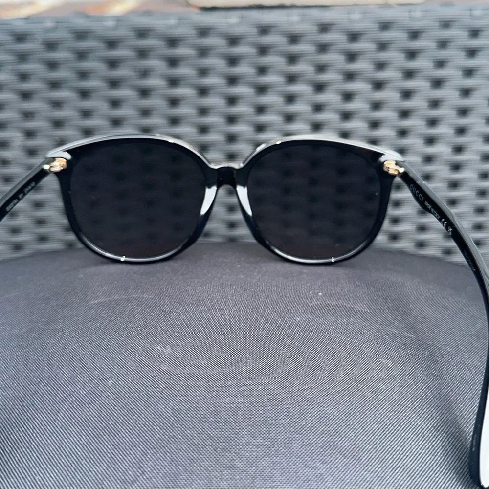 NEW GUCCI Acetate Frame Sunglasses GG0261SA in Black (Unisex) Authentic